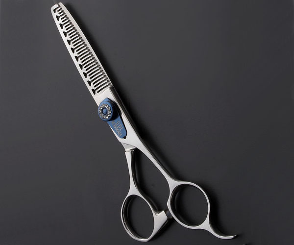 thinning scissors