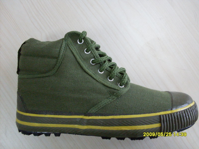 military shoe