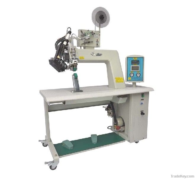 Seam sealing machine