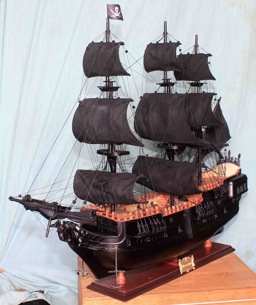 Wasa, Victory, Black Pearl, Uss Stitution, Washington, Napoleon, Titannic Wooden Ships, Boats Models. We Can Make To Offer You All Kinds