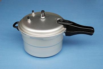 Anodized aluminum pressure cooker