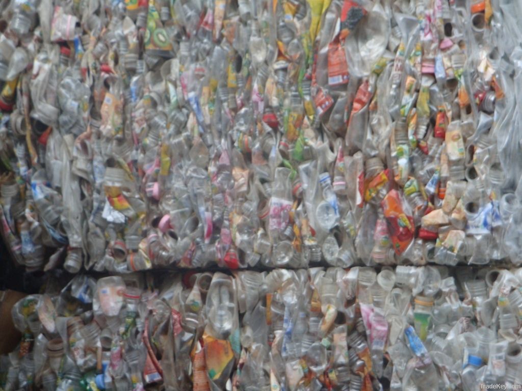 Pet bottle scrap