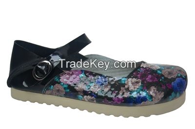 women diabetic friendly shoe  