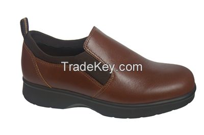 directly factory offering comfortable diabetic shoes with seamless lining and extra width