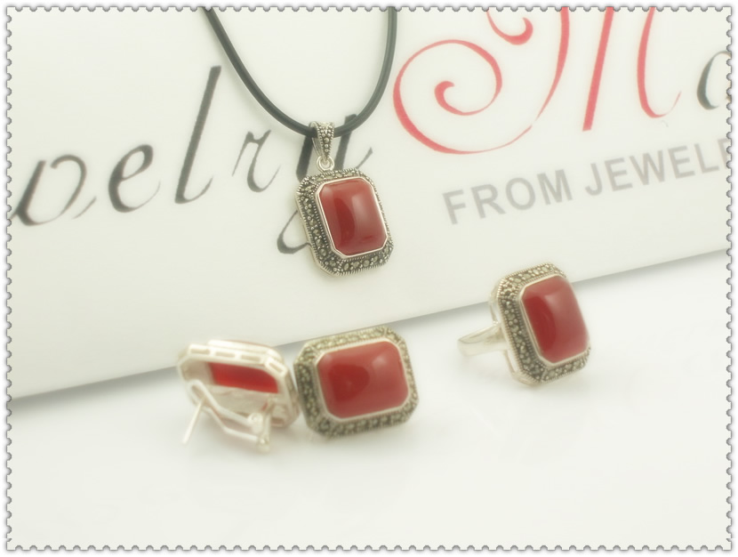 Gemstone(Red agate)