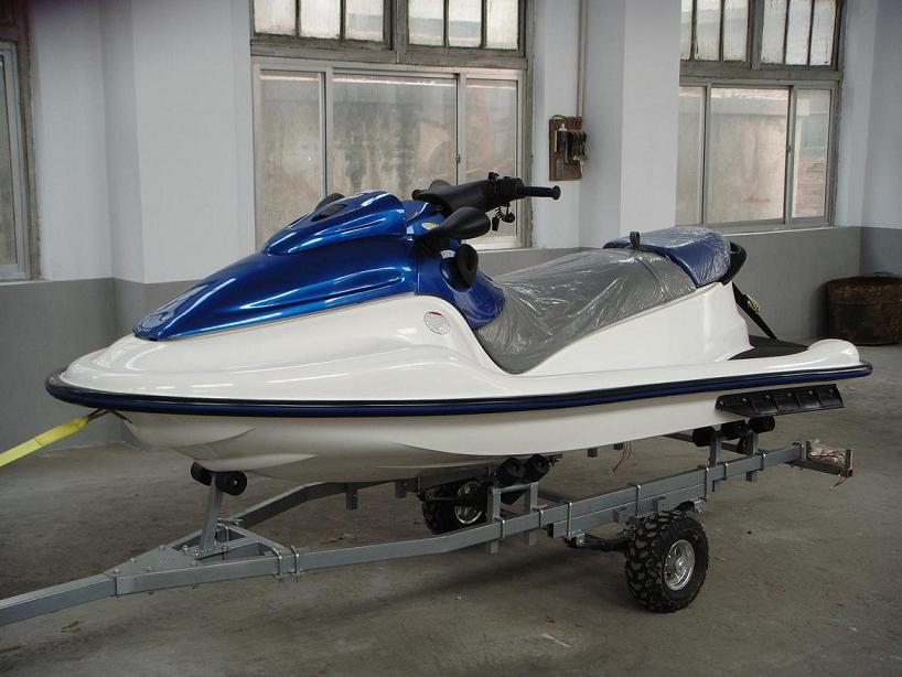 Motor Boat / Personal Water Craft