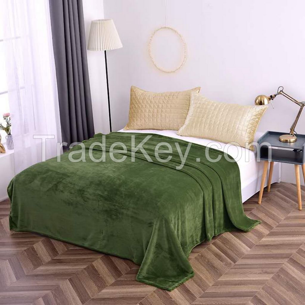 Cheap and promotional single layer solid color flannel fleece blanket pattern