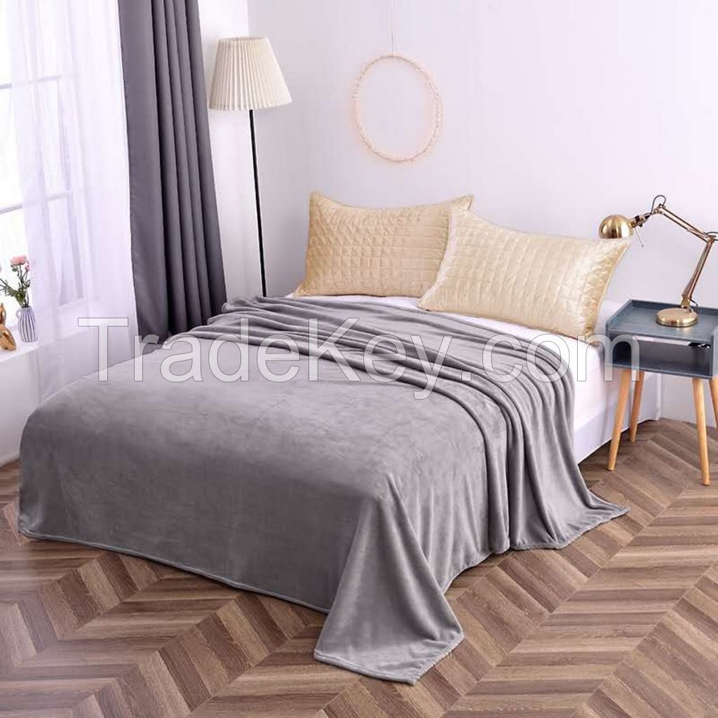 Cheap and promotional single layer solid color flannel fleece blanket pattern