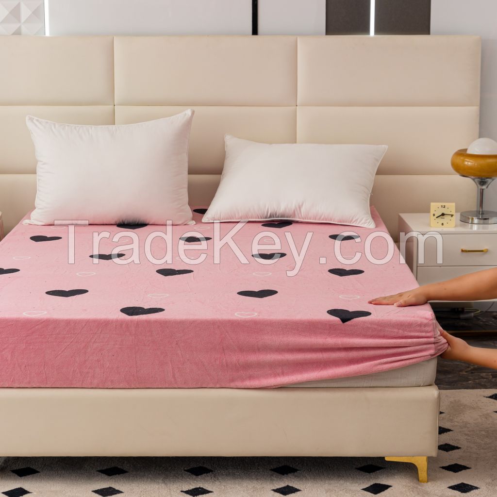 Wholesale Super Soft and Warm Printed Cute Hearts Coral Fleece Fitted Sheet Bedding Set, Great Gifts