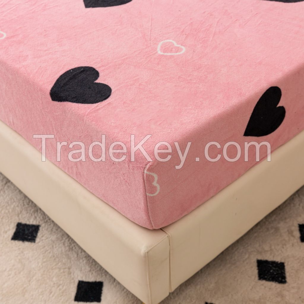 Wholesale Super Soft and Warm Printed Cute Hearts Coral Fleece Fitted Sheet Bedding Set, Great Gifts