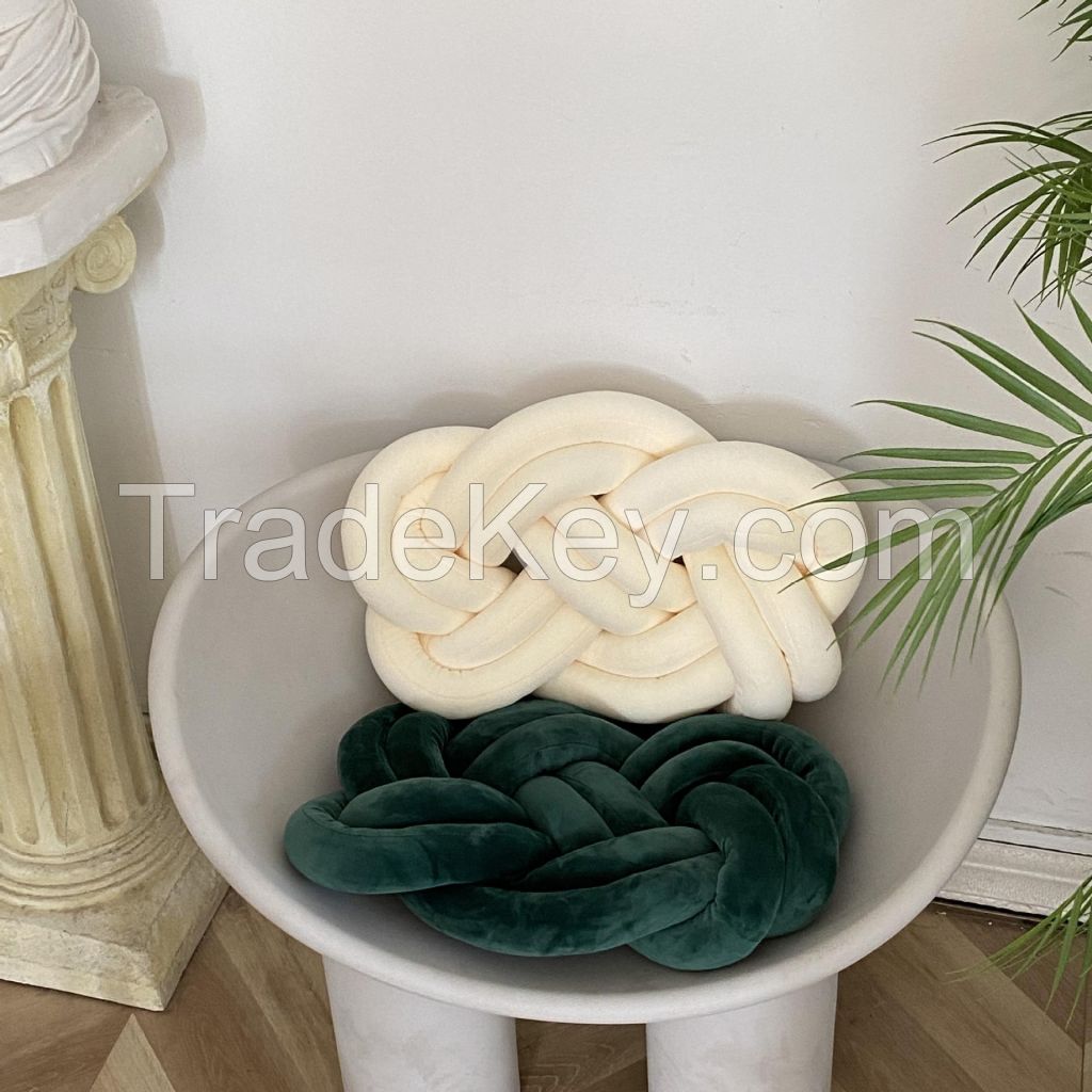 Knot Pillow Ball Xmas Soft Plush Decorative Throw Pillow Floor Cushion Hand-woven Throw Pillow