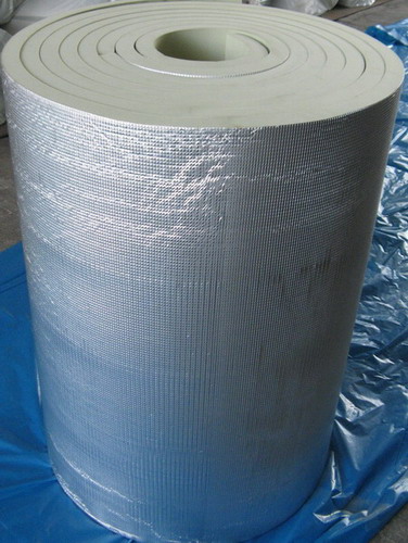 Rubber -plastic composite insulation roll