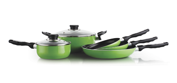 Belly shaped cookware set