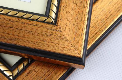 Wire Drawing Golden Photo Frames For Home Decoration Various Sizes 