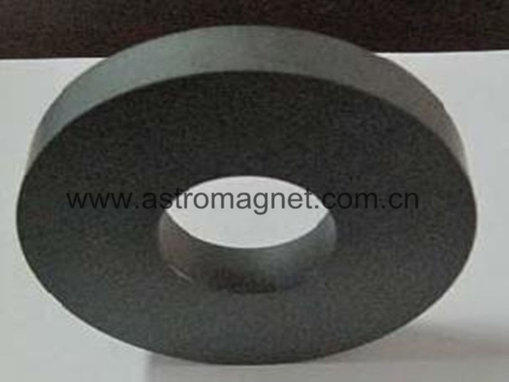 Hard   Ferrite  magnet  with  strong  power  