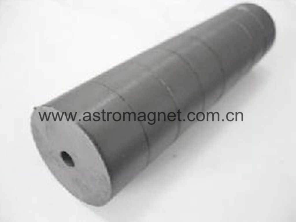 Hard   Ferrite  magnet  with  strong  power