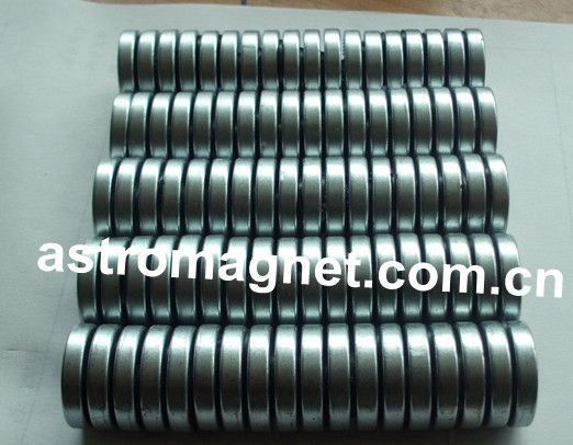 Disc   Neodymium   magnet  with  Zn  Coated