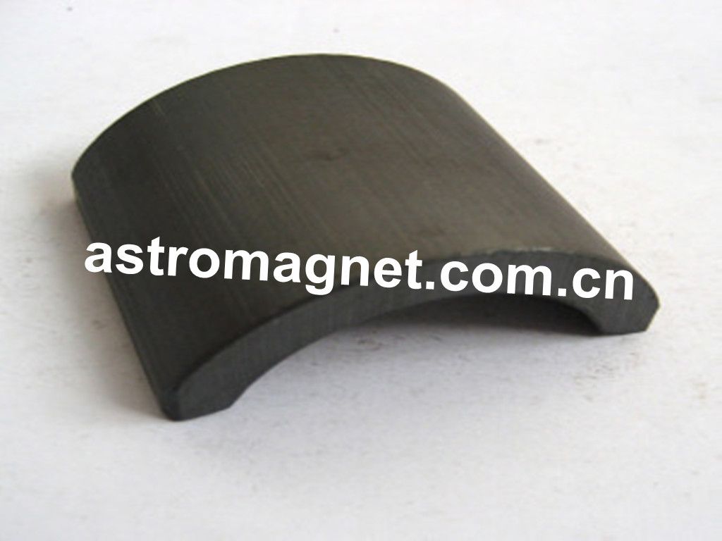 Ceramic   Arc  Permanent  Magnet