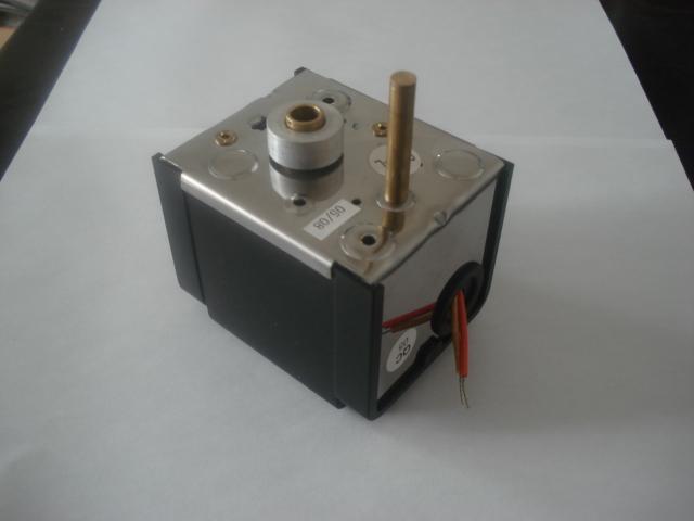 spring return damper actuator