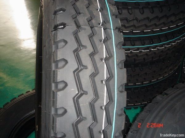 Radial truck tyre 1200R20-18PR