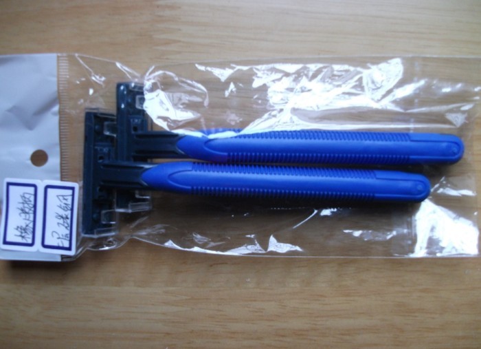 Disposable razor