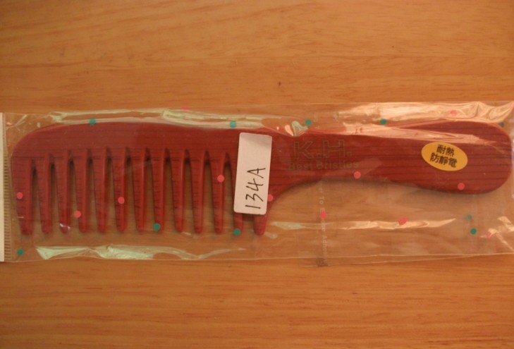 Plastic beauty hair Comb(134)