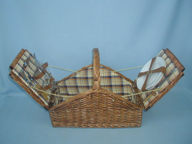 picnic baskets