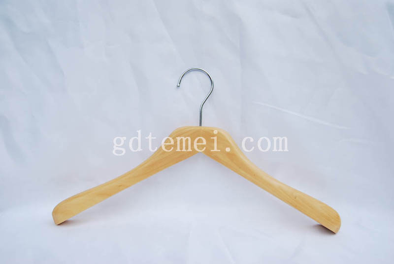 wooden hanger TM-8125