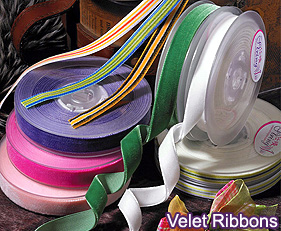 Double and single velvet ribbons