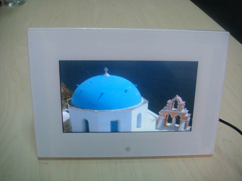 7 inch digital photo frame with AV out(QYDP-702-3w)