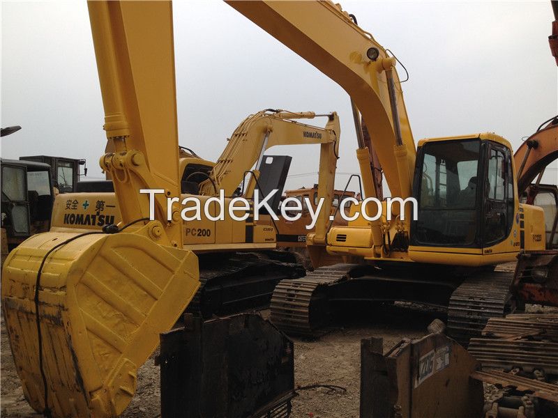 used original Japan Komatsu PC220-6 crawler excavator for sale