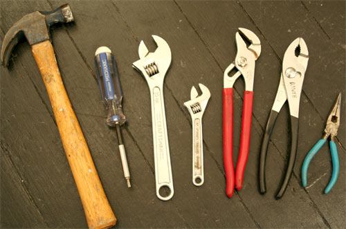 HAND TOOLS, AGRICULTURE IMPLEMENTS, CRUSHERS