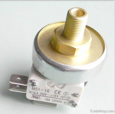 Differential pressure switch