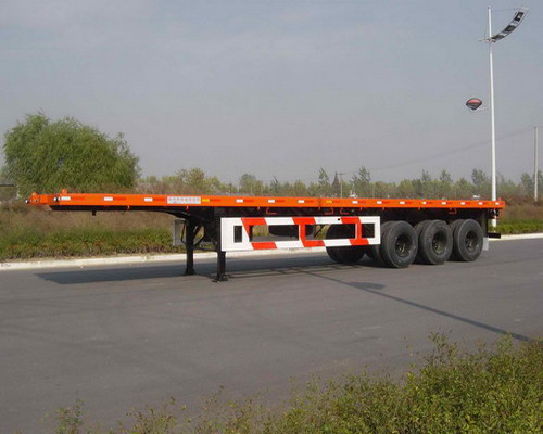 Flatbed Semi-trailer with tri-axle