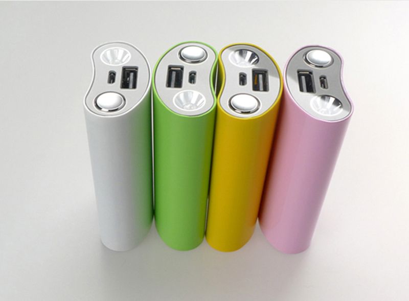 mobile phone power bank with flashlight 