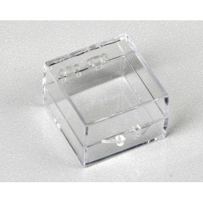 clear plastic box