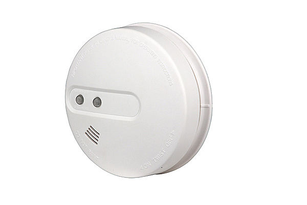 battery operated smoke detector
