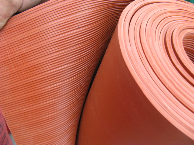 red corrugated  rubber sheet