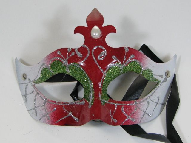 Masque & Party Accessories