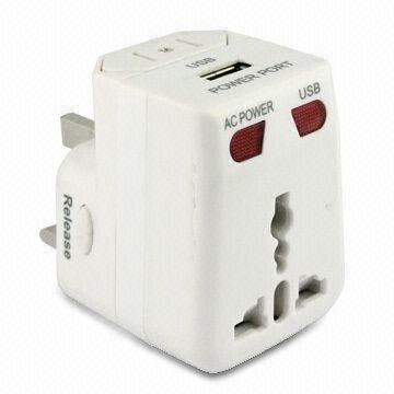 WORLD TRAVEL ADAPTER(WITH USB CHARGER)(CH-119)