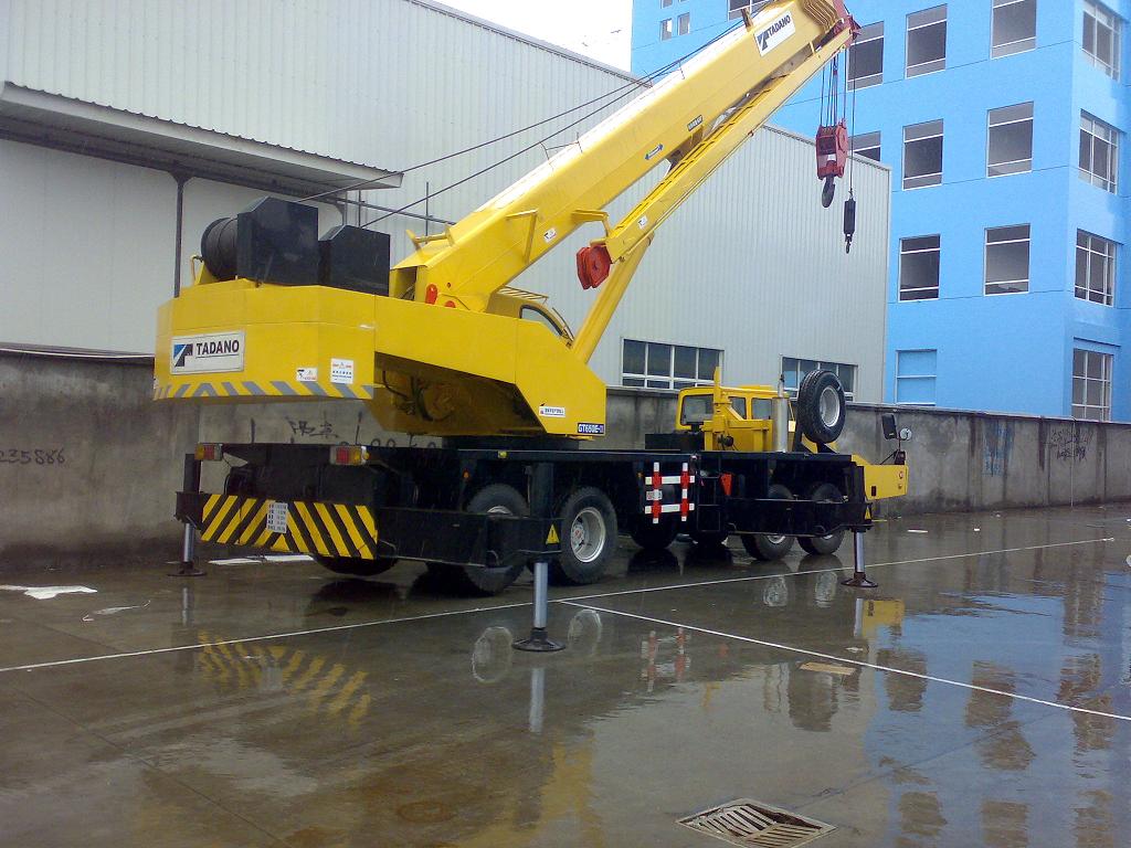 used truck crane TADANO GT650E (full hydraulic crane)