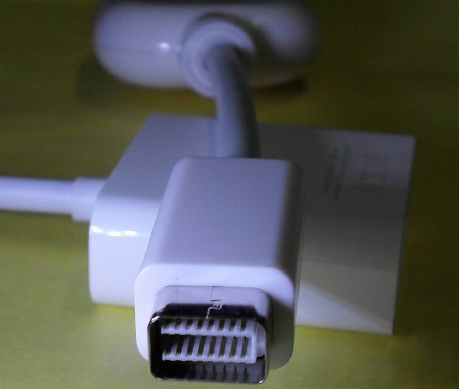 Mini DVI serial cable