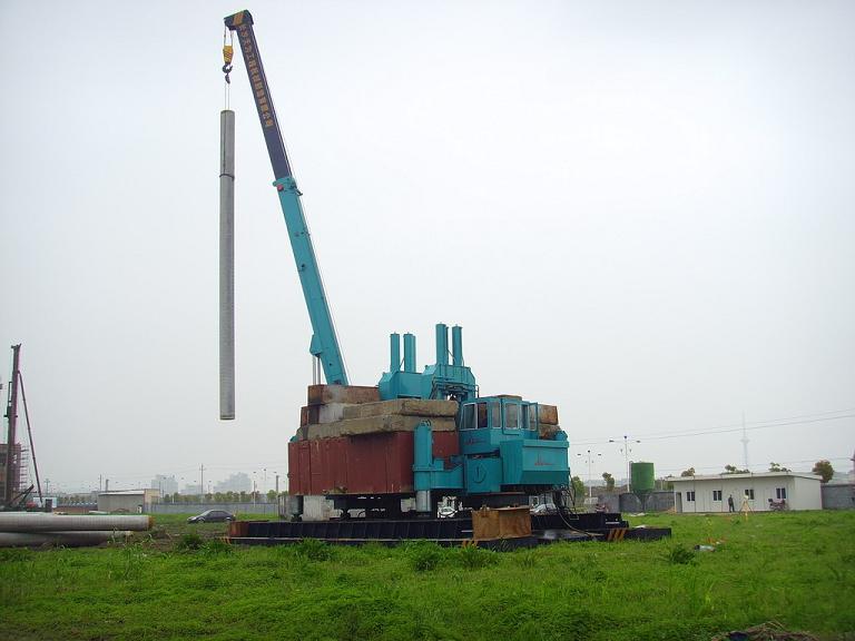 800T static  hydraulic pile driver