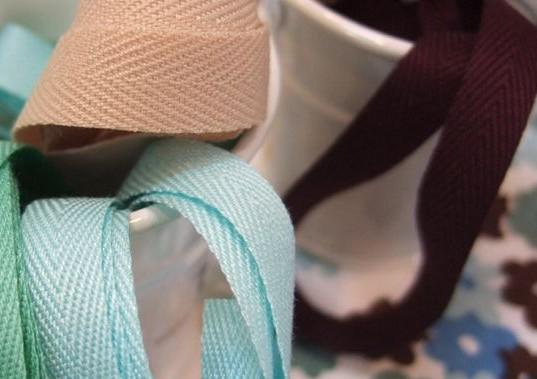 Polyester herringbone ribbon/tape