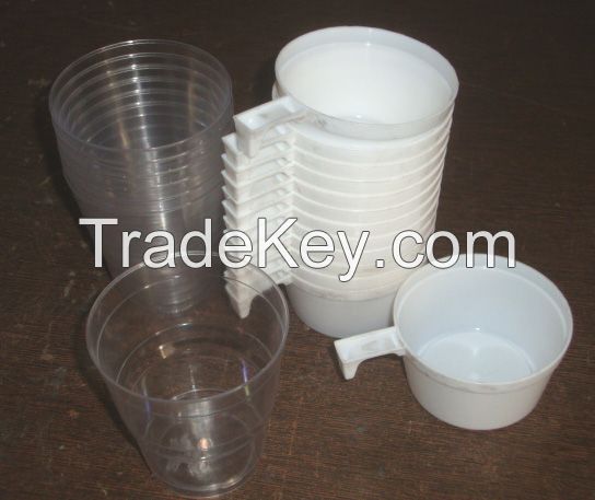 PLASTIC DISPOSABLE TEA CUPS