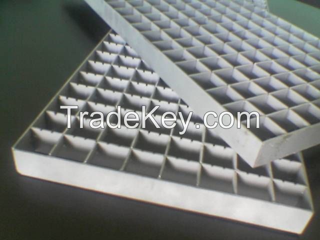 Manufacturer of steel grating