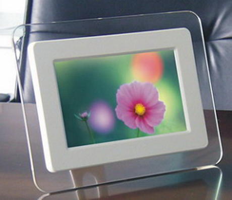 Digital Photo Frame (DPF-711)