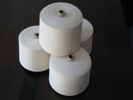 Polyester spun yarn