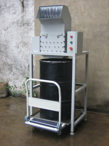 Plastic Liquid Bottle Shredder