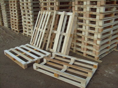 Wooden export pallets